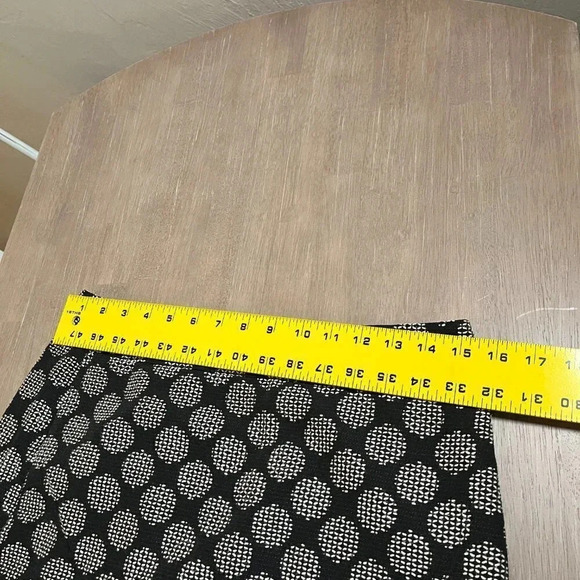 Women’s Loft Skirt Size 4P - Picture 7 of 7